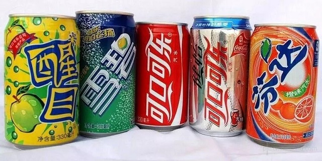北京市中小學(xué)禁售碳酸飲料，你知道它的危害有多大嗎？